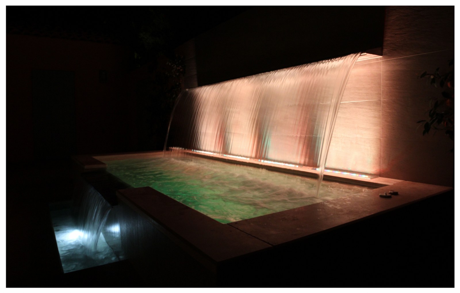 Jacuzzi12.pg 1600x1021