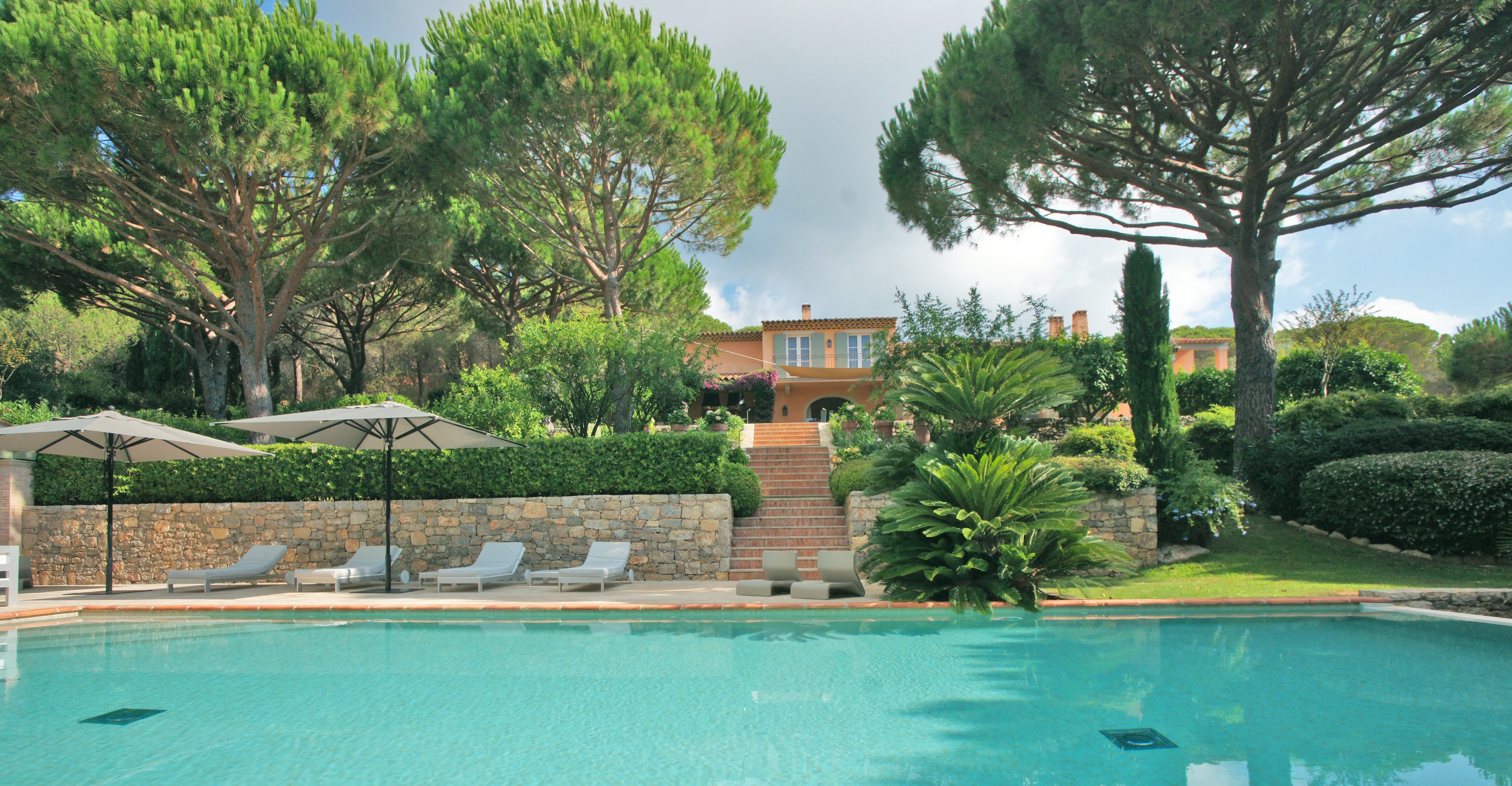 Villa M_28